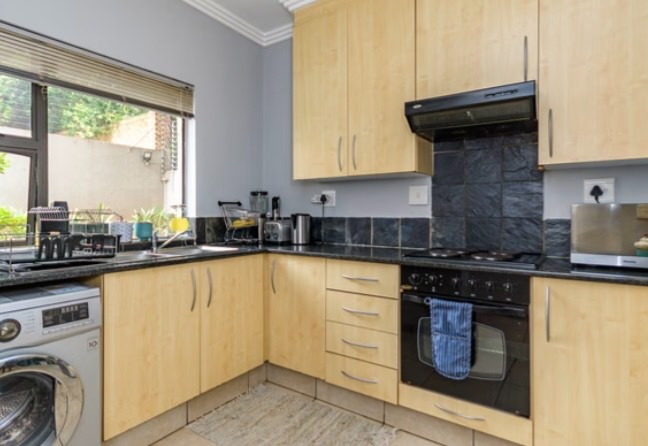 To Let 2 Bedroom Property for Rent in Sandown Gauteng