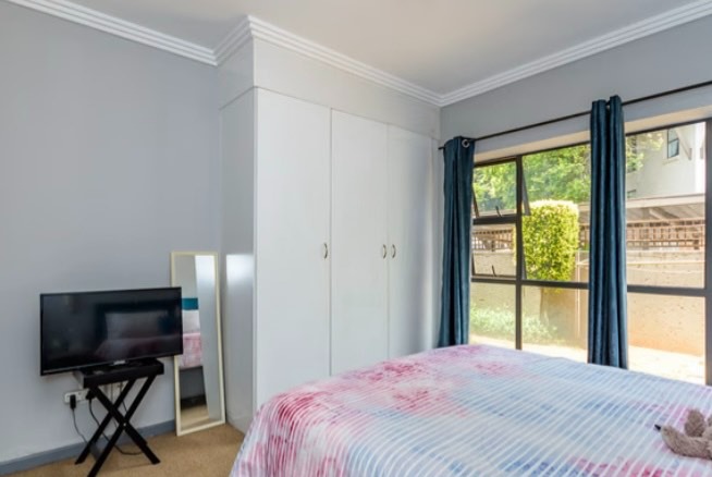 To Let 2 Bedroom Property for Rent in Sandown Gauteng