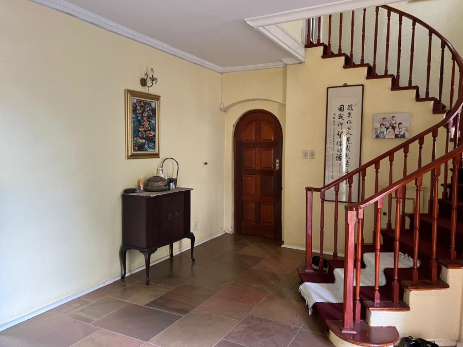 4 Bedroom Property for Sale in Knoppieslaagte Gauteng