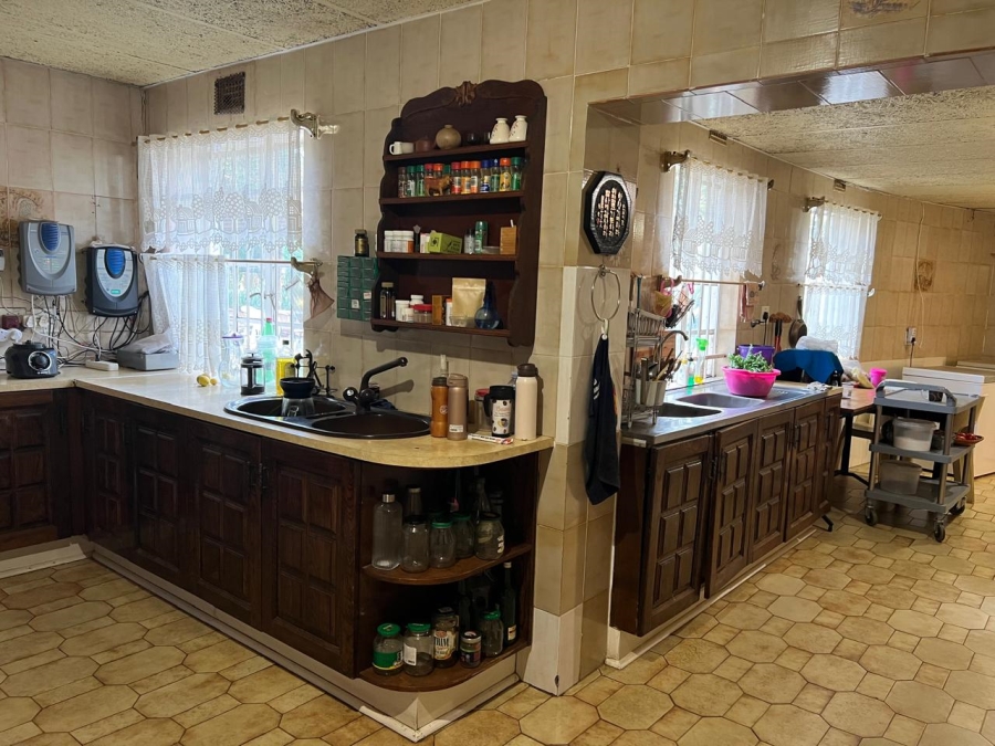 4 Bedroom Property for Sale in Knoppieslaagte Gauteng
