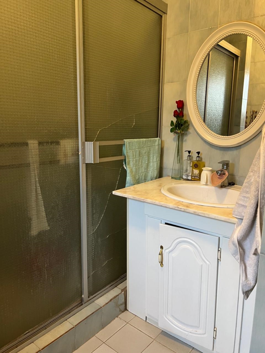 4 Bedroom Property for Sale in Knoppieslaagte Gauteng