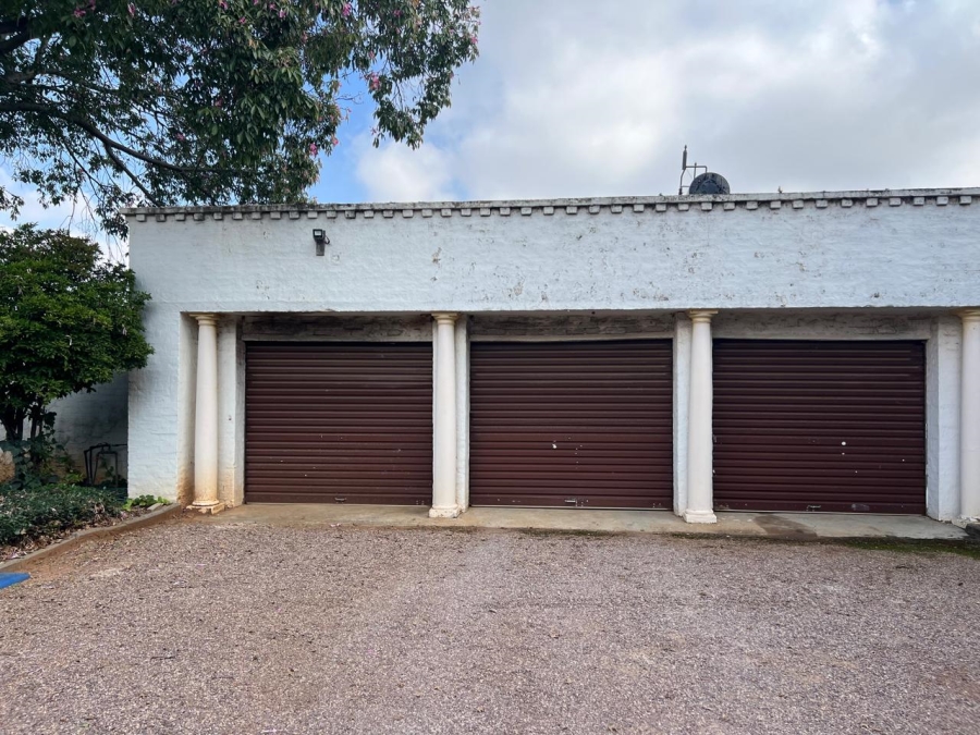 4 Bedroom Property for Sale in Knoppieslaagte Gauteng