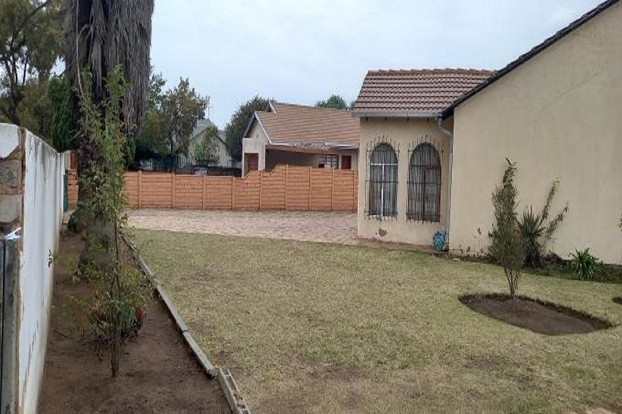 4 Bedroom Property for Sale in Mayberry Park Gauteng