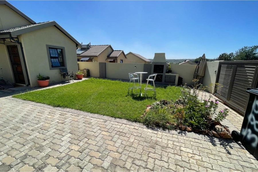 To Let 3 Bedroom Property for Rent in Kya Sands Gauteng
