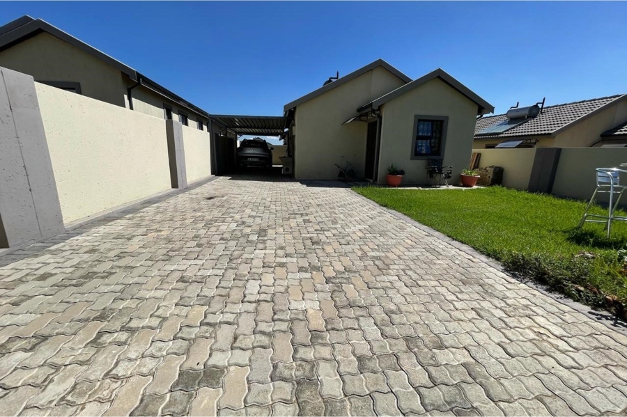 To Let 3 Bedroom Property for Rent in Kya Sands Gauteng