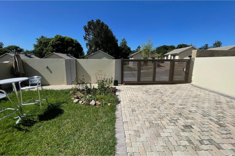 To Let 3 Bedroom Property for Rent in Kya Sands Gauteng