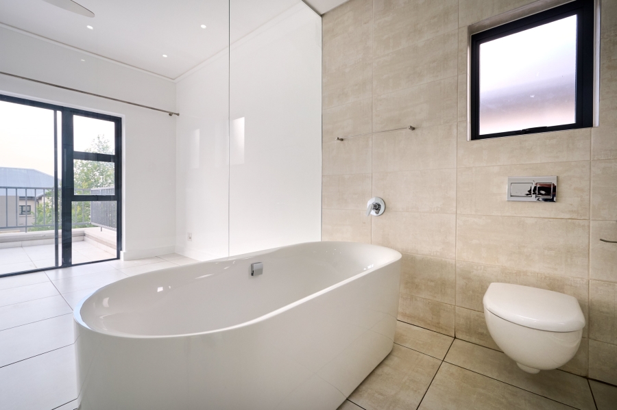 2 Bedroom Property for Sale in The Polofields Gauteng