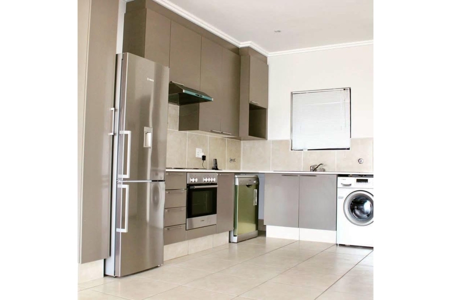 To Let 2 Bedroom Property for Rent in Lonehill Gauteng