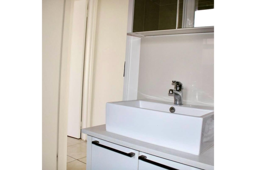 To Let 2 Bedroom Property for Rent in Lonehill Gauteng