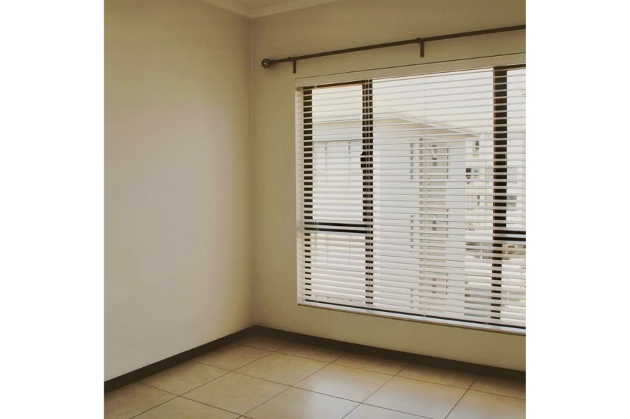 To Let 2 Bedroom Property for Rent in Lonehill Gauteng