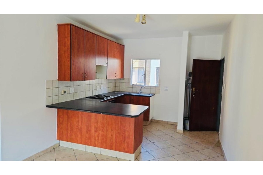 2 Bedroom Property for Sale in Vorna Valley Gauteng