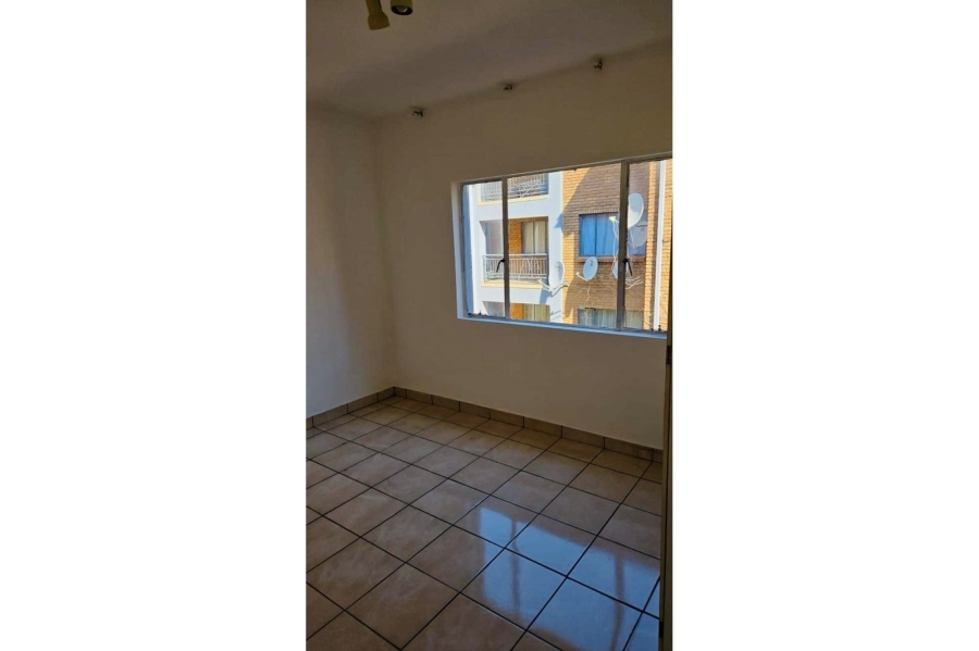 2 Bedroom Property for Sale in Vorna Valley Gauteng