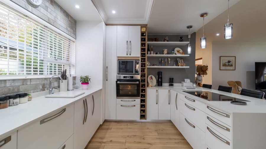 4 Bedroom Property for Sale in Bedfordview Gauteng