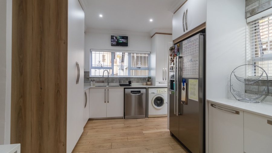 4 Bedroom Property for Sale in Bedfordview Gauteng