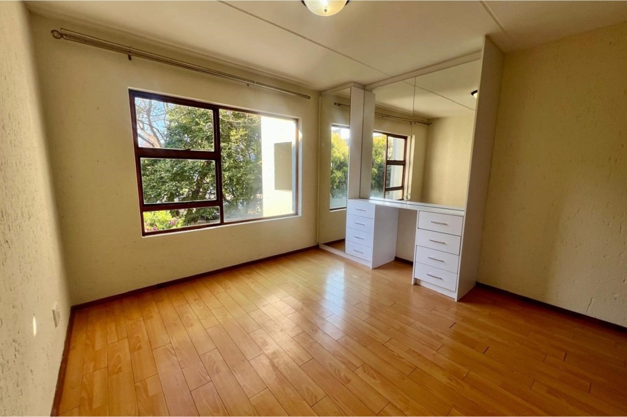 2 Bedroom Property for Sale in Paulshof Gauteng