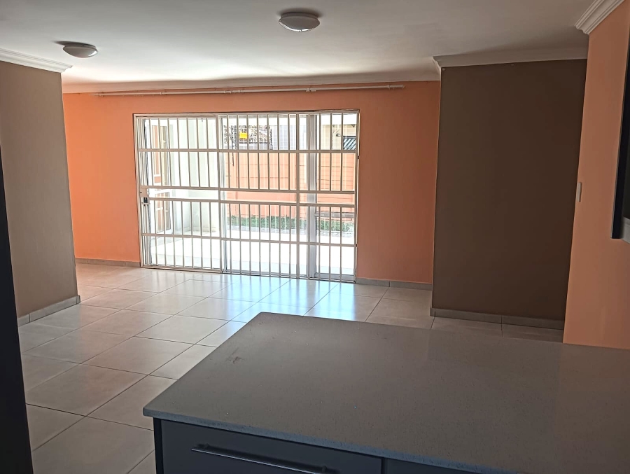 To Let 7 Bedroom Property for Rent in Terenure Gauteng