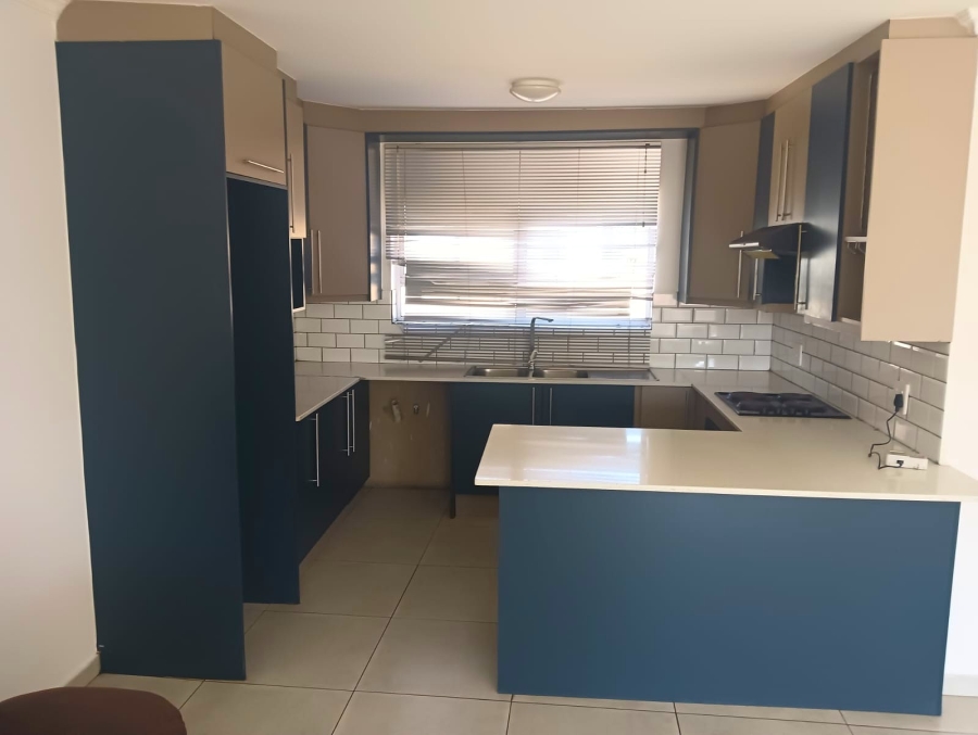 To Let 7 Bedroom Property for Rent in Terenure Gauteng