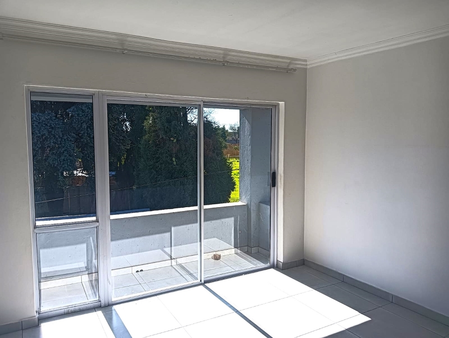 To Let 7 Bedroom Property for Rent in Terenure Gauteng