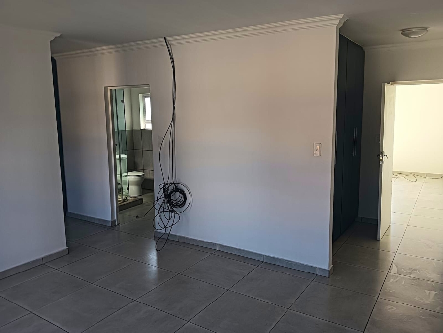 To Let 7 Bedroom Property for Rent in Terenure Gauteng
