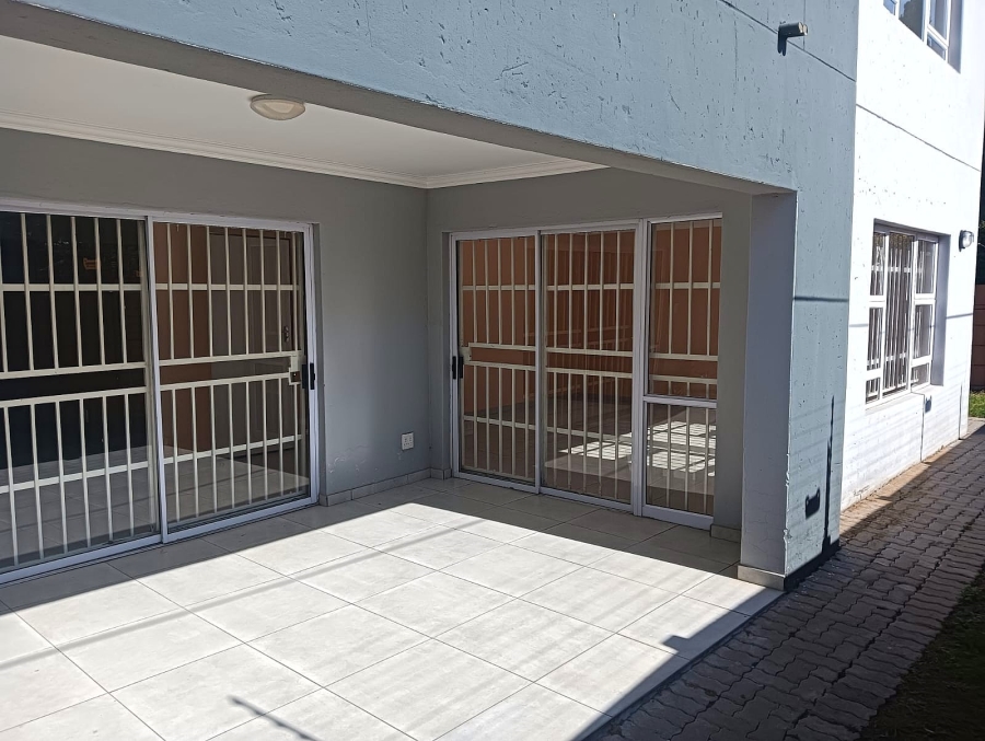 To Let 7 Bedroom Property for Rent in Terenure Gauteng