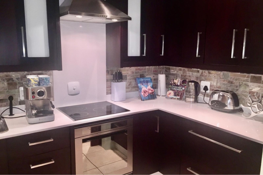 To Let 2 Bedroom Property for Rent in Magaliessig Gauteng