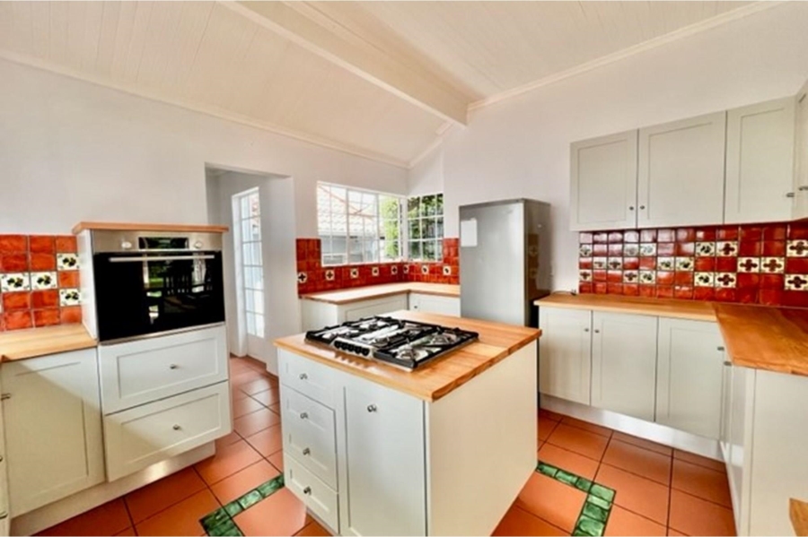 To Let 3 Bedroom Property for Rent in Benmore Gardens Gauteng