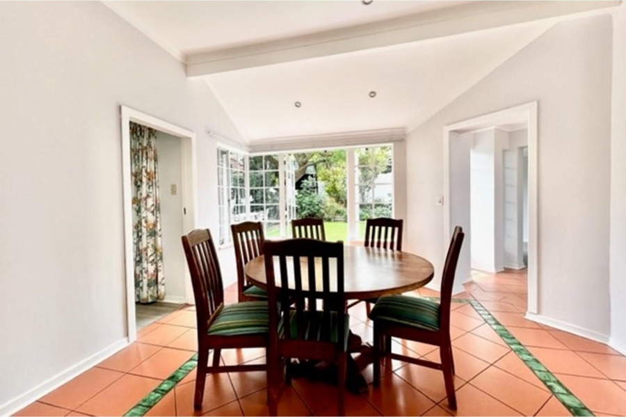 To Let 3 Bedroom Property for Rent in Benmore Gardens Gauteng