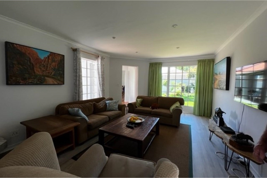 To Let 3 Bedroom Property for Rent in Benmore Gardens Gauteng