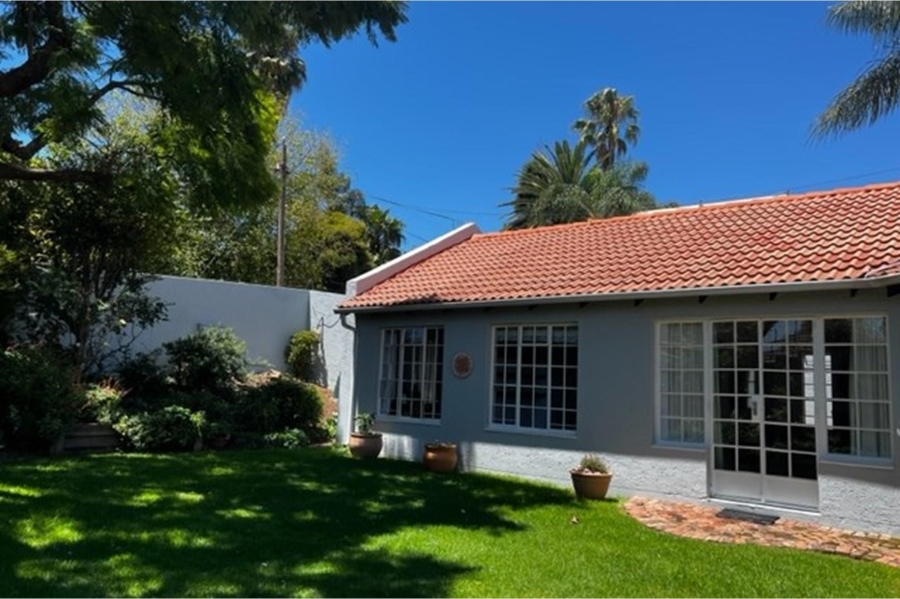 To Let 3 Bedroom Property for Rent in Benmore Gardens Gauteng