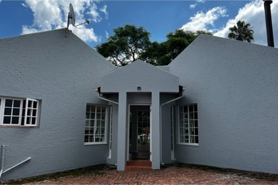 To Let 3 Bedroom Property for Rent in Benmore Gardens Gauteng