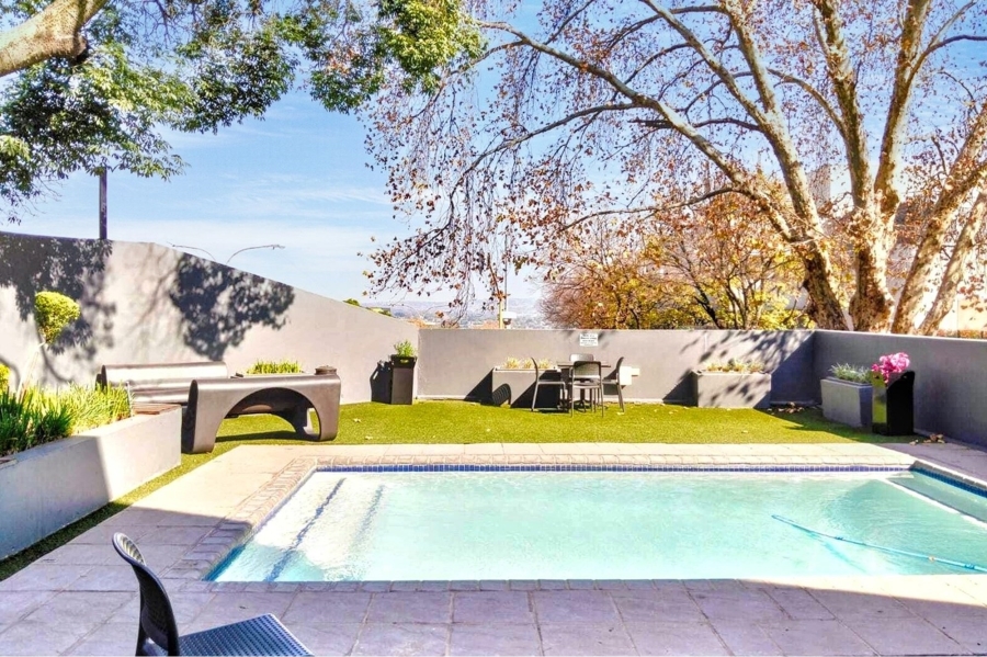 1 Bedroom Property for Sale in Rosebank Gauteng