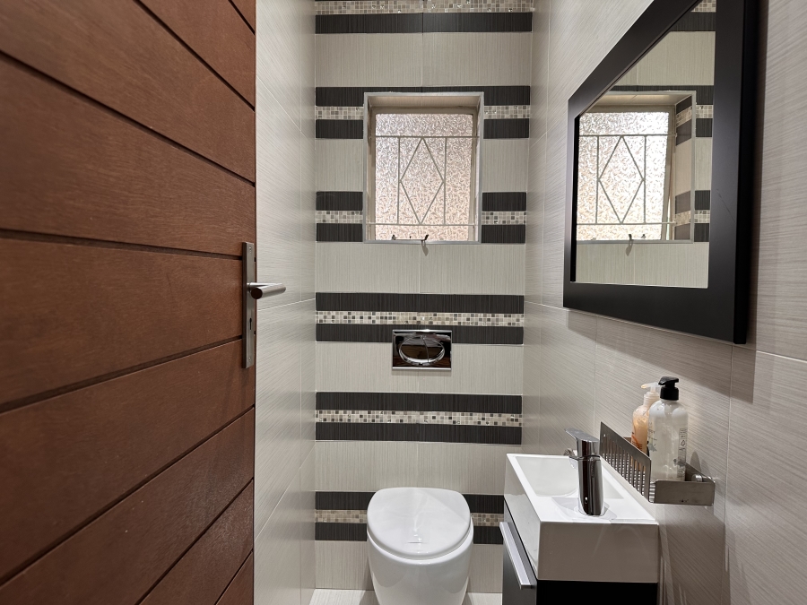3 Bedroom Property for Sale in Villieria Gauteng