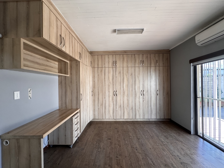 3 Bedroom Property for Sale in Villieria Gauteng
