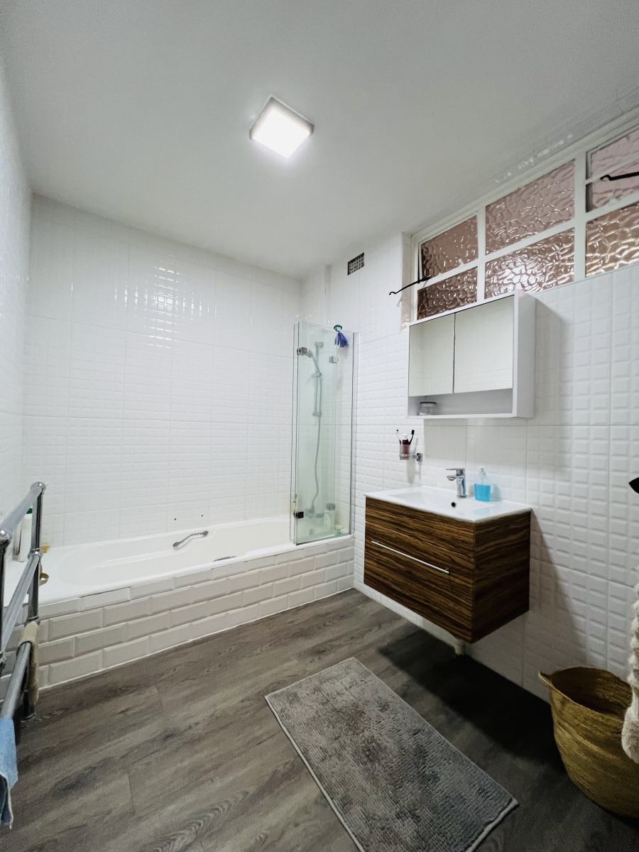 1 Bedroom Property for Sale in Killarney Gauteng
