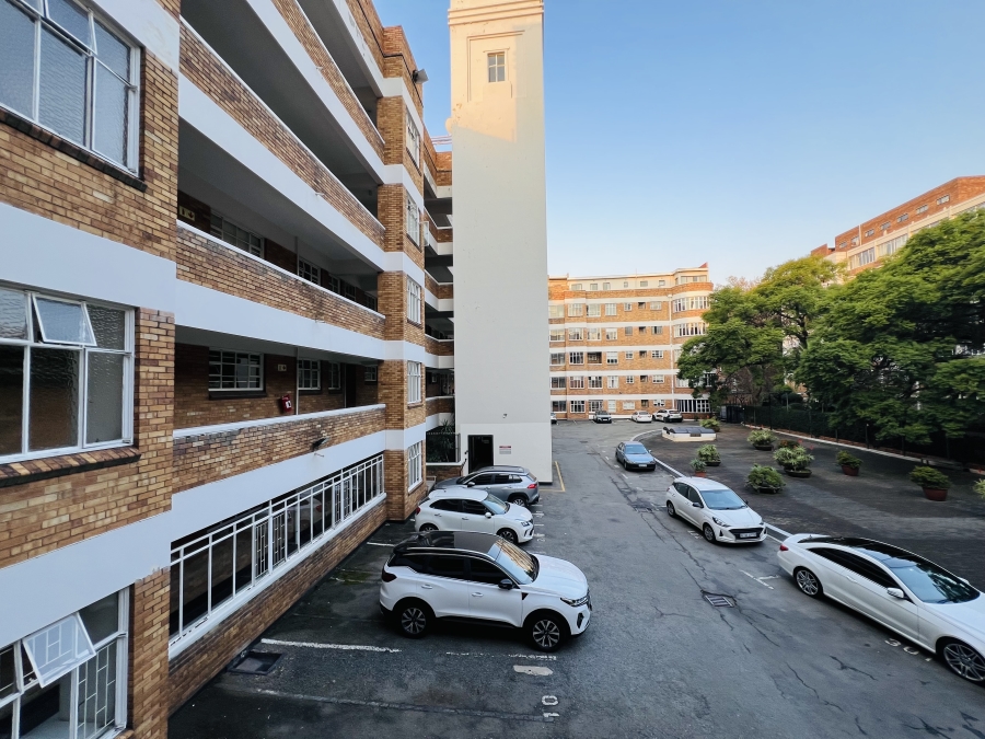 1 Bedroom Property for Sale in Killarney Gauteng