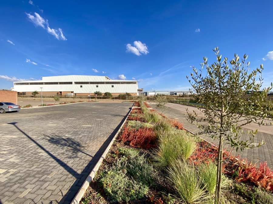 To Let commercial Property for Rent in Olifantsfontein Gauteng