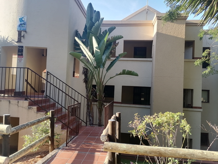 To Let 1 Bedroom Property for Rent in Constantia Kloof Gauteng