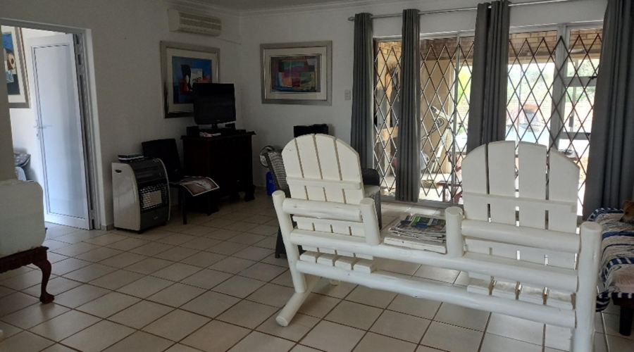 3 Bedroom Property for Sale in Vaaloewer Gauteng
