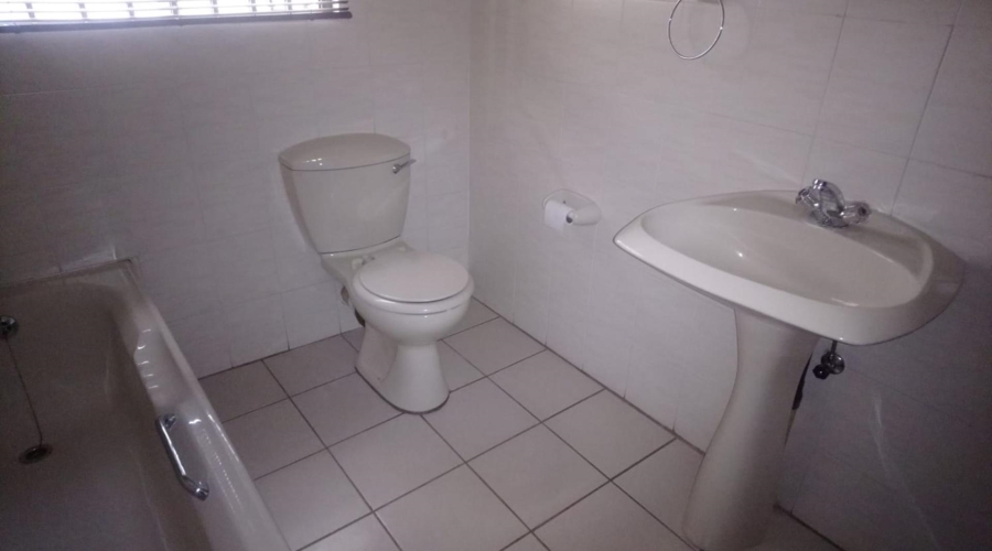 3 Bedroom Property for Sale in Vanderbijlpark CW 5 Gauteng