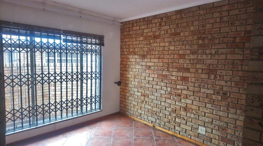 3 Bedroom Property for Sale in Vanderbijlpark CW 5 Gauteng