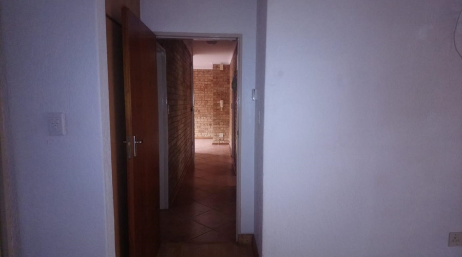 3 Bedroom Property for Sale in Vanderbijlpark CW 5 Gauteng