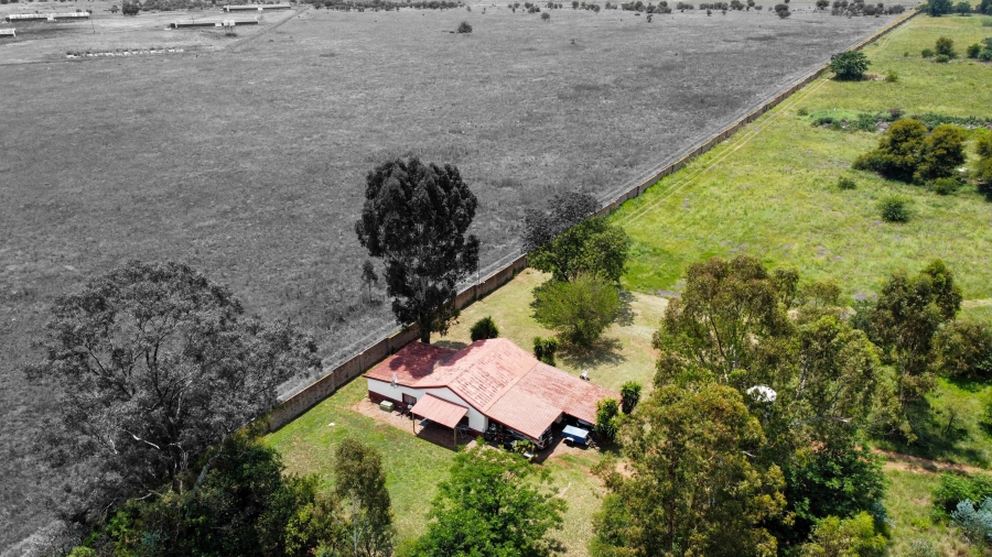 6 Bedroom Property for Sale in Knoppieslaagte Gauteng