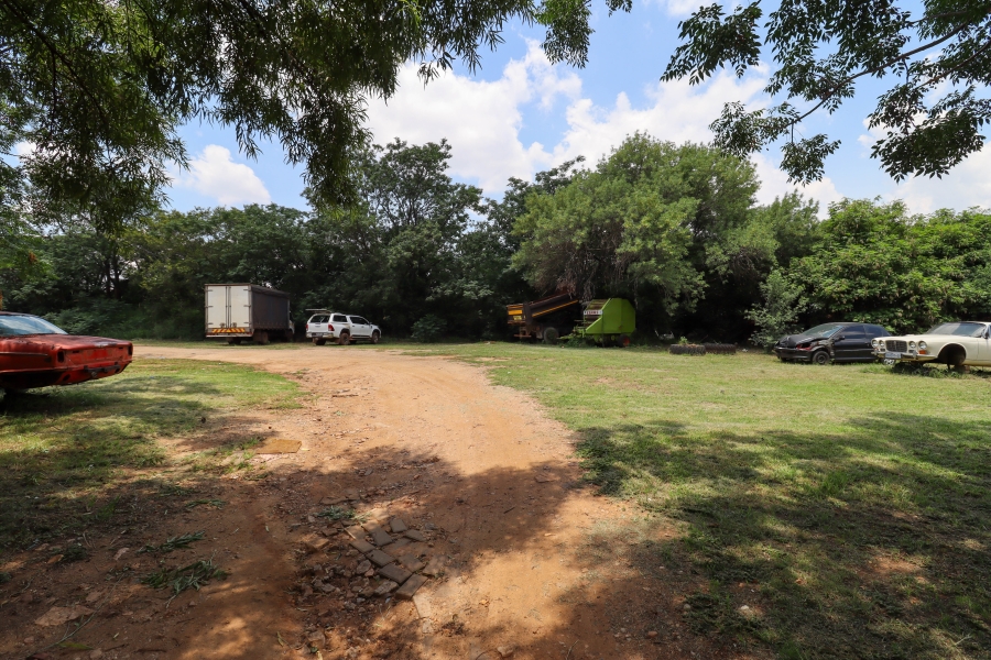 6 Bedroom Property for Sale in Knoppieslaagte Gauteng