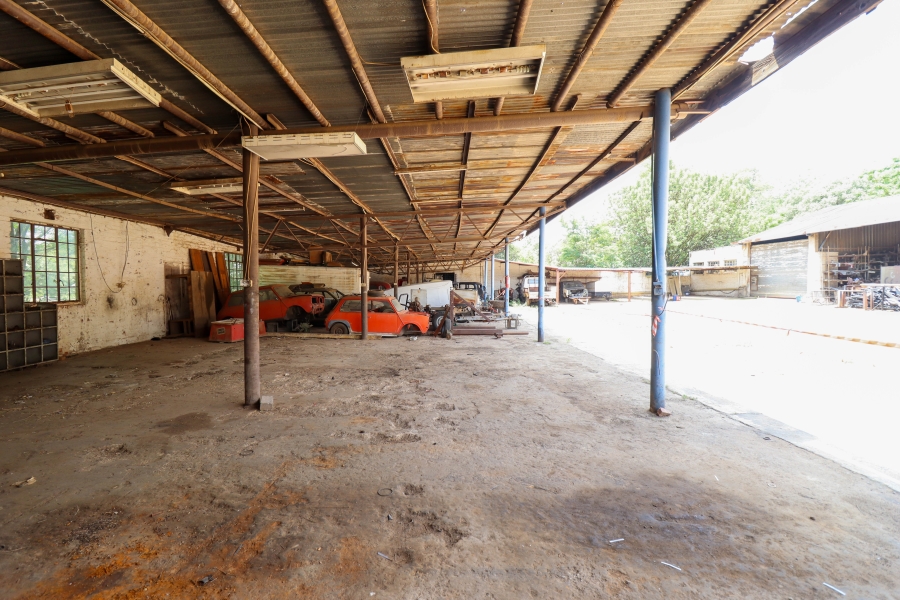 6 Bedroom Property for Sale in Knoppieslaagte Gauteng