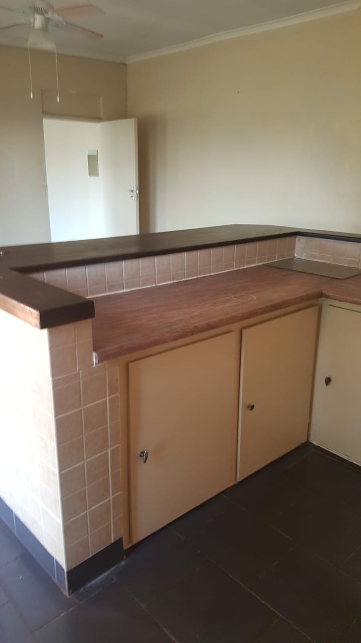 6 Bedroom Property for Sale in Knoppieslaagte Gauteng