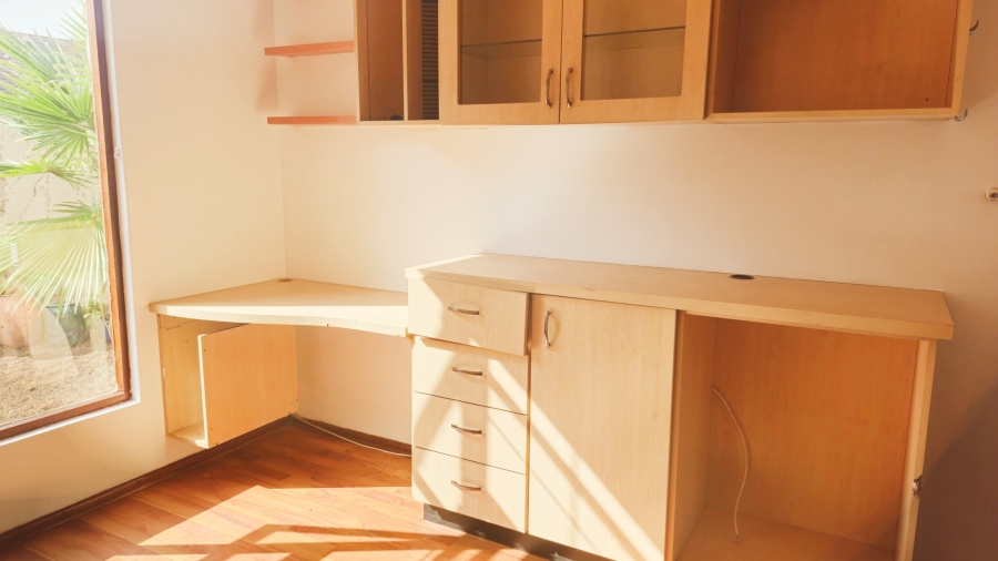 2 Bedroom Property for Sale in Glen Atholl Gauteng