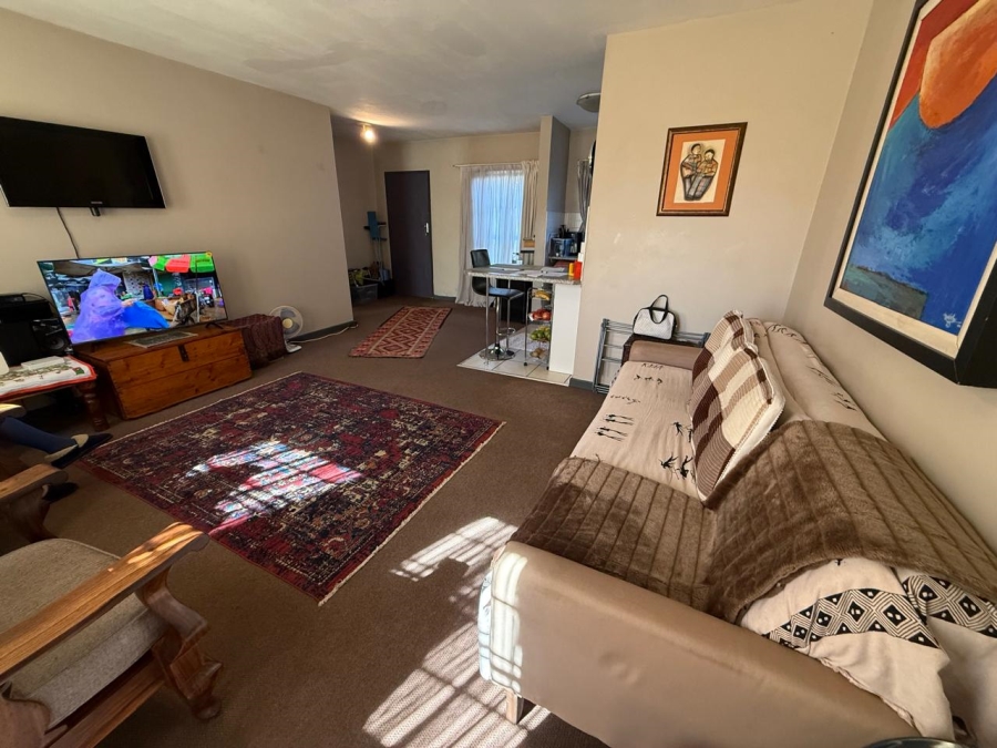 1 Bedroom Property for Sale in Helderkruin Gauteng