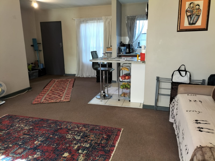 1 Bedroom Property for Sale in Helderkruin Gauteng
