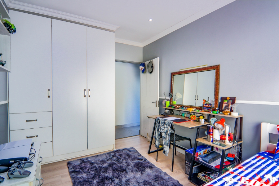 3 Bedroom Property for Sale in Thatchfield Estate Gauteng