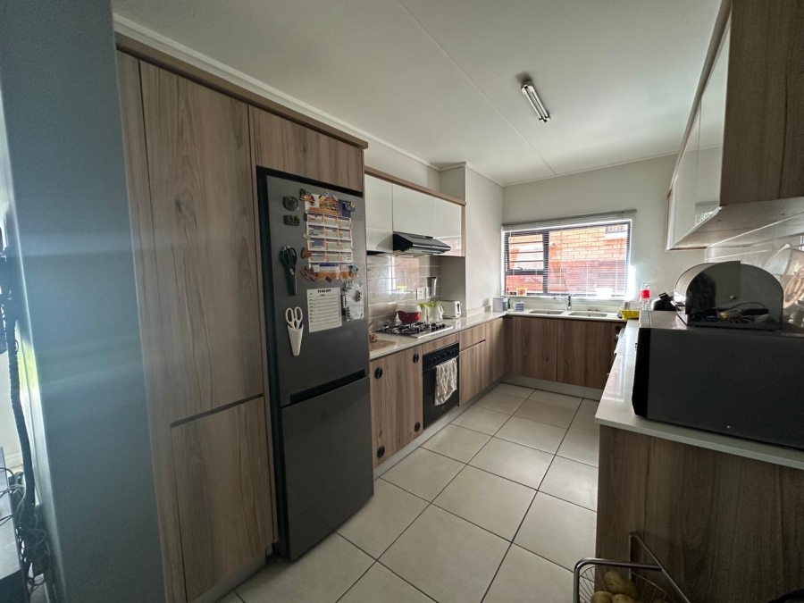 To Let 3 Bedroom Property for Rent in Linbro Park Gauteng